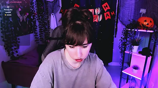 Lily_xBabe - TOPLESS
