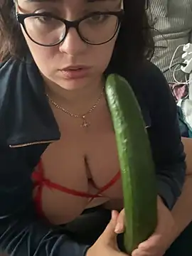 CurvyyMomy - Naked