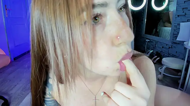 Reina_Cummings - Take panties off 👙