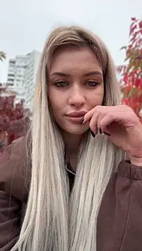 KikiWatson - Show naked ass in public 😍🔞💦