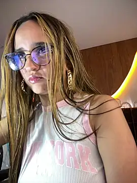 Bella_vibess_s - WHIPPING THE ASS WITH THE RULER