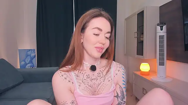CinthiaHousner - Take off my little shorts <3