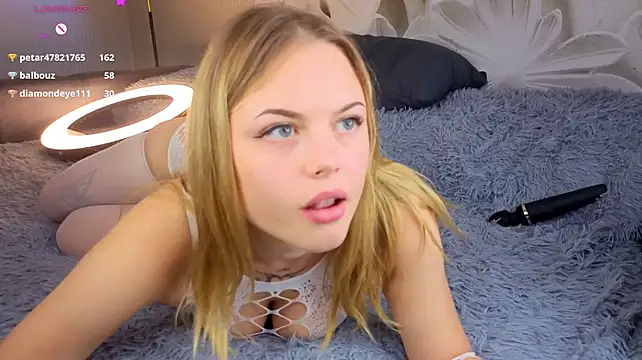 JessicaaWhite - red ass and twerk