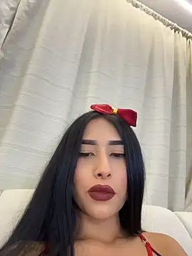 Kymberly_18 - cameltoe 🙈