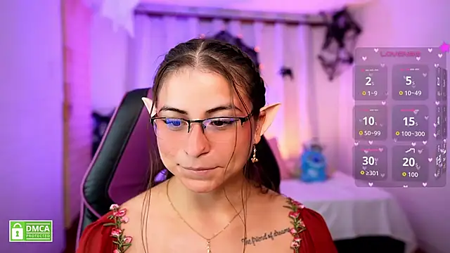 Taiga_Cute - Oily Cheeks without panty