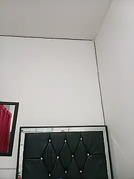Missy_2322 - two fingers in the ass