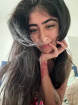 BadGalViVi - Strip