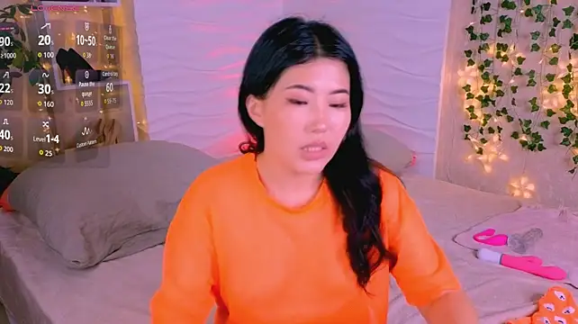 Wendy__Hills - top off