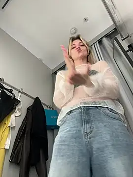 ValenciaShock - AHEGAO+ NAKED BOOBS