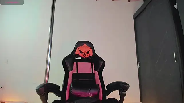 Auraeroticaxxx - flash pussy