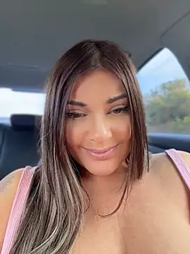 JessycaFlame - Squirt out in public