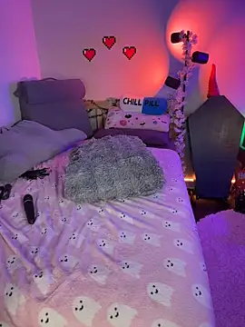 Angel-Lewd-Cake - Fuck baddragon dildo💜LT picks which one