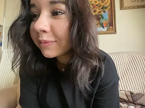 Viviaaan_n - lick fingers close to cam 1min link