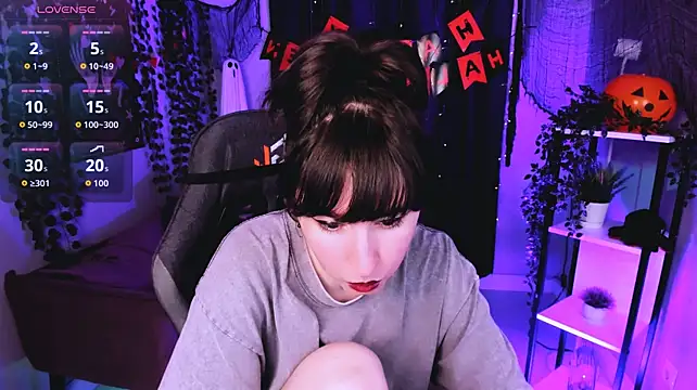 Lily_xBabe - TOPLESS