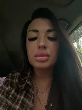 RuslanaXX - Squirt now