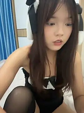 Youbaby-Love - 爸爸帮女儿揉胸