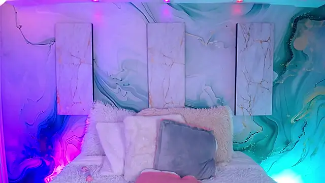MylaDreams - plug anal