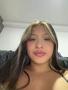 Estefanii- - PLUG ANAL + RIDE DILDO HARD 🔥🍆