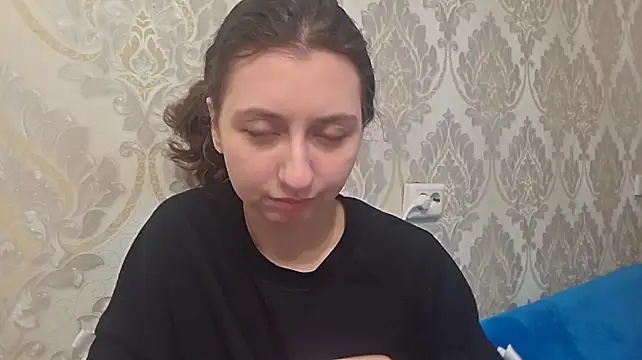 ChrystalAlma - Masturbate pussy