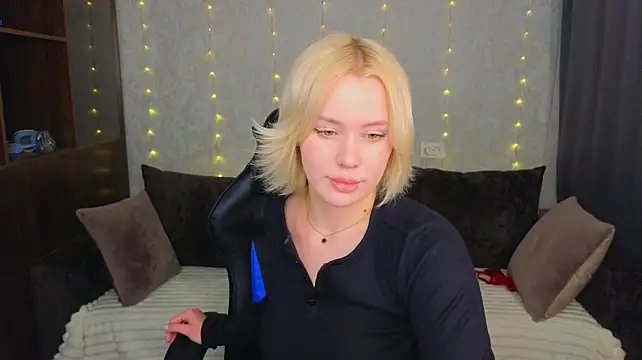 MelissaAvis - massage my amazing tits