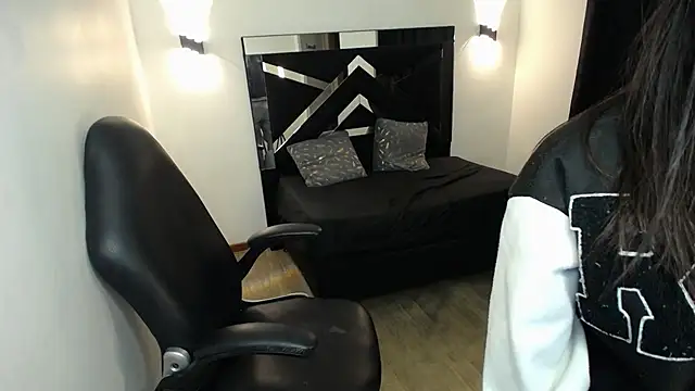 MarianaRojas_ - blowjob flashing tits