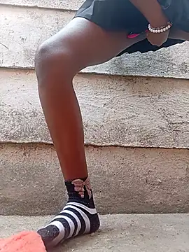 Sweethoneypot25 - Squirt behind my neighbors car rsk 💦💦