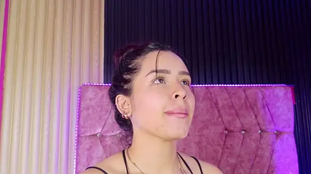 Mia_lopez_1 - zoom pussy + fingers