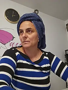 IsabelleCraft - Oil boobs