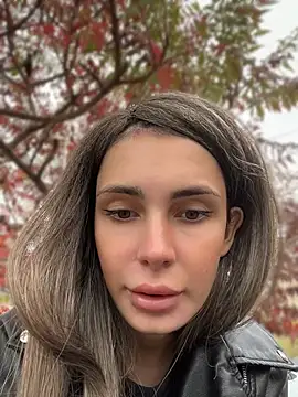 SandraCarter - Play with nipples in park