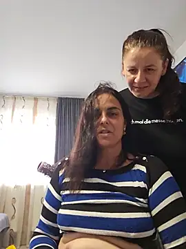 IsabelleCraft - Oil boobs