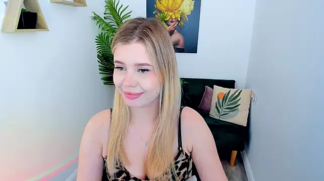 FollowLovee - Bikini show