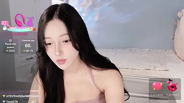 -Tilana- - 裙底视角 精油涂屁屁