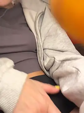Milaa_sun - flash tits in TAXI 🚕