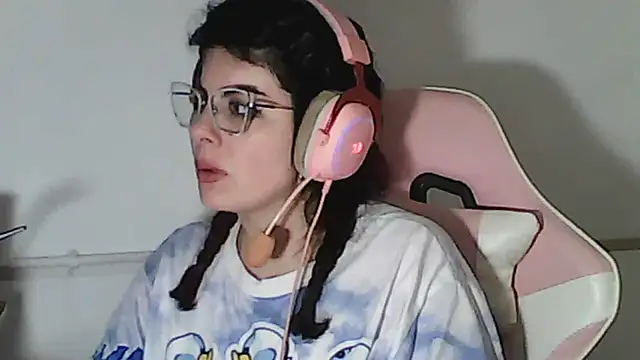 Owly_bloom - probar el dildo master race
