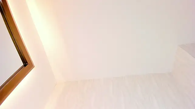 Natalie_fox__ - fingers in pussy