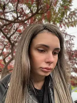 SandraCarter - Play with nipples in park