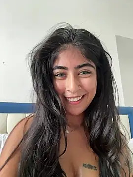 BadGalViVi - Strip