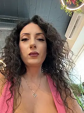 BeckyShineX - Make Me Feel Like a Queen👑