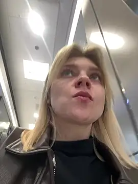 ValenciaShock - AHEGAO+ NAKED BOOBS