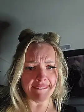 Bridgette03 - Titty Flash