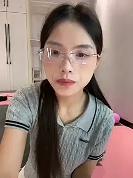 Yue-ai - 甩臀舞加抖奶舞