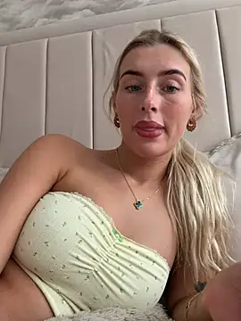 Blondetart69 - PINCH NIPPLES
