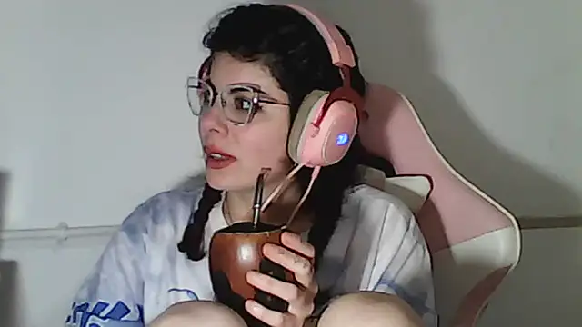 Owly_bloom - probar el dildo master race