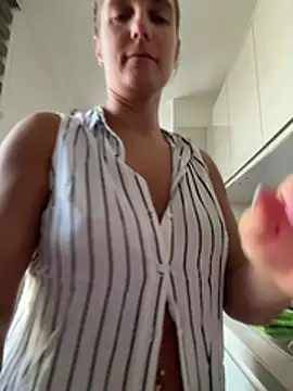 Jennifer11772 - Squirt+vid for you
