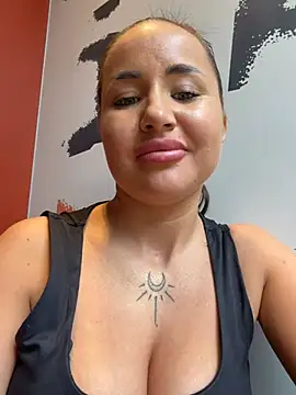 Beautydiamond - First and big big squirt