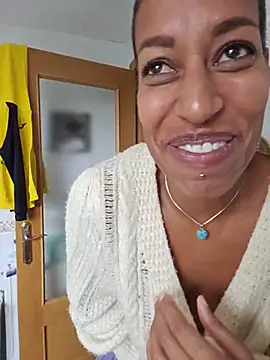 Goldenlace - Dildo suck sloppy