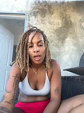 Julixxx22 - twerking NAKED