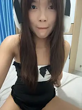 Youbaby-Love - 爸爸帮女儿揉胸