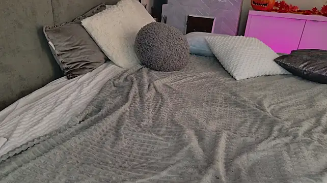 Liv_Fay - PANTY OFF