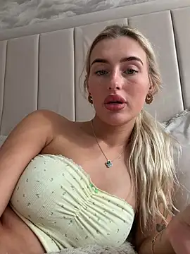Blondetart69 - PINCH NIPPLES